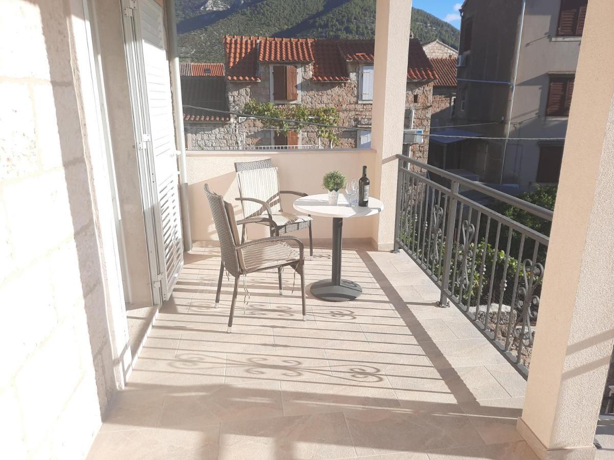 Komiža Apartments Villa Beba מראה חיצוני תמונה