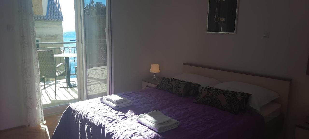 Komiža Apartments Villa Beba מראה חיצוני תמונה