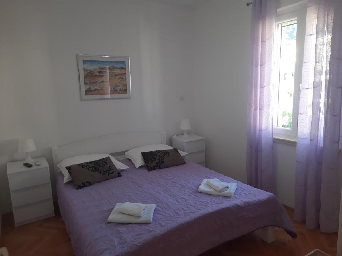 Komiža Apartments Villa Beba מראה חיצוני תמונה