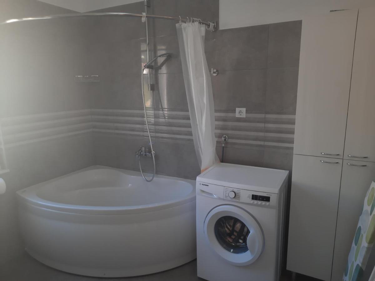Komiža Apartments Villa Beba מראה חיצוני תמונה