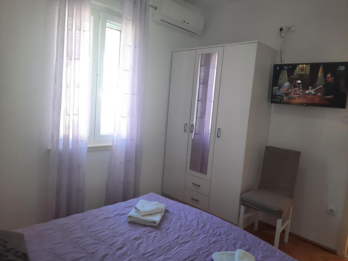 Komiža Apartments Villa Beba מראה חיצוני תמונה